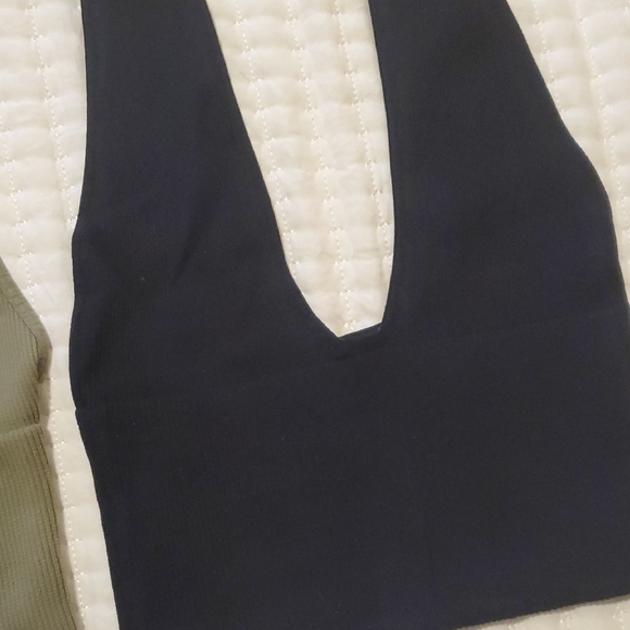 Free People Olive And Black V-Neck Crop Top - Picture 4 of 9